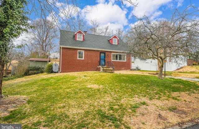 6714 AMHERST Road Gallery 2