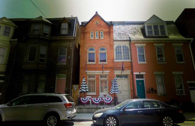 254 E King St photos photos