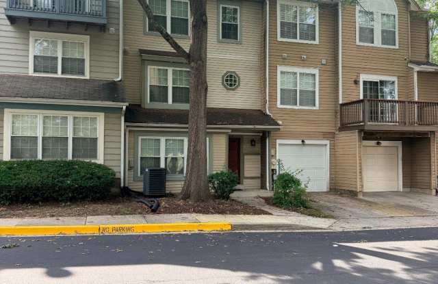 4834 BROOKSTONE Terrace Gallery 2
