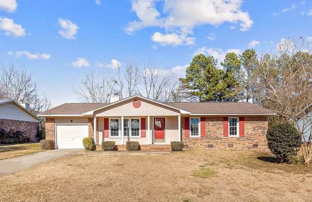 Good size 3 bedroom 2 bathroom in a mature neighborhood - 6782 Seaford Drive, Fayetteville, NC 28314