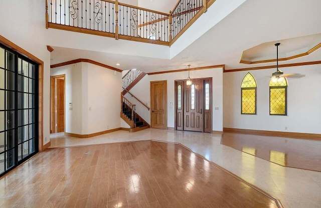 1111 Singer Drive Gallery 3
