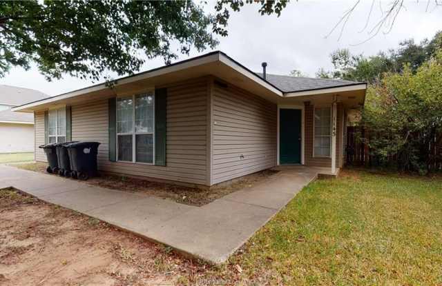 1143 Oney Hervey Drive photos photos