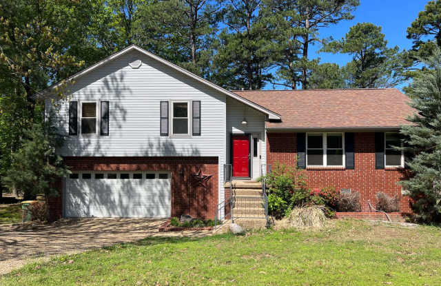 3902 Sam Peck Rd., Little Rock AR 72223 - Wonderful split level 3br 2ba just off Hwy 10 photos photos