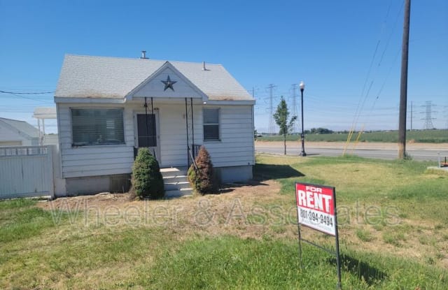 787 N 1500 W photos photos 787 N 1500 W photos photos