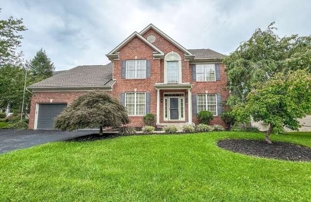2242 W GREENLEAF Drive W Gallery 1