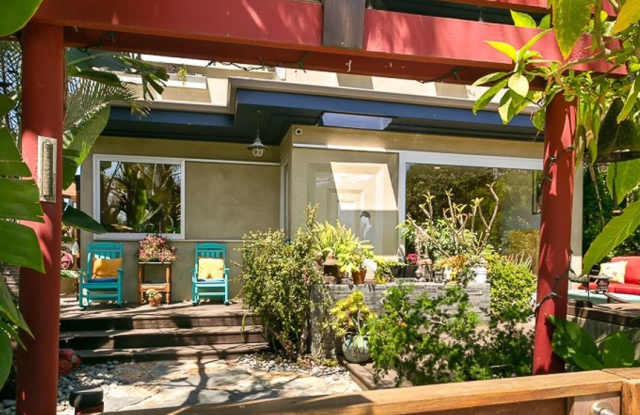 2325 McKinley Avenue Gallery 3
