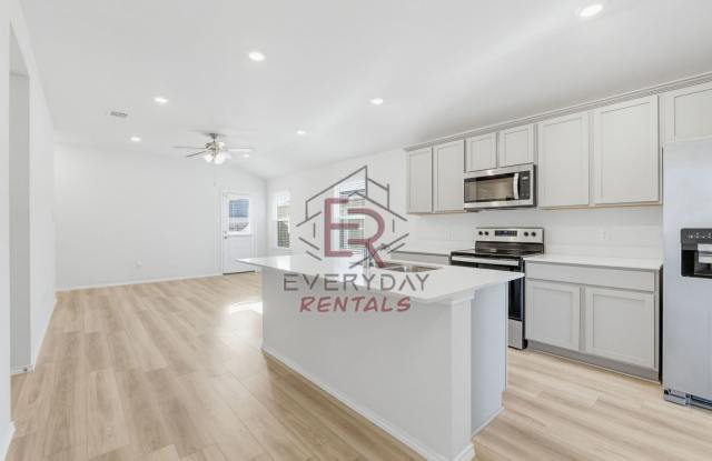 Highly Sought after Yowell Ranch Home Gallery 3