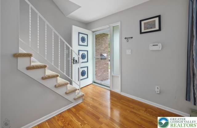 1527 Shipman Street Gallery 2