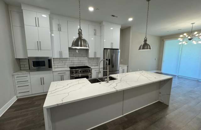 4016 Southpoint Lndg Way Gallery 2