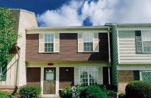 18203 SMOKE HOUSE CT photos photos