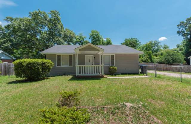 $1275 - 3 bed/1 bath, single-family home for rent in Augusta, stainless-steel appliances! Gallery 1