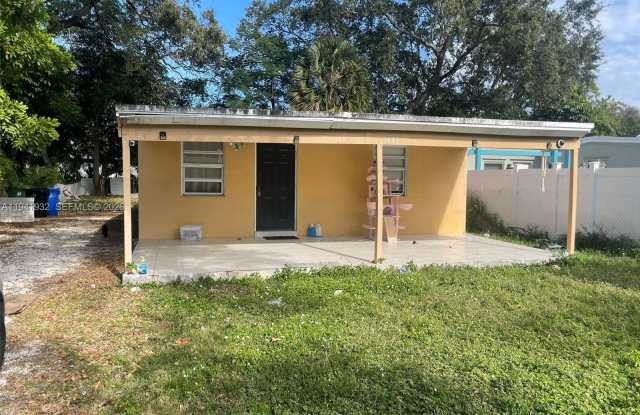 1645 Lauderdale Manor Dr photos photos