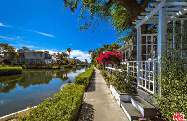 2323 GRAND CANAL Gallery 3