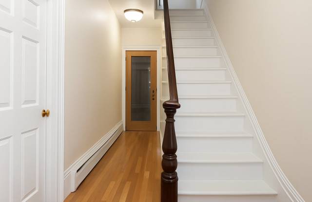 223 Main Street223 Main Street - 1 photos photos