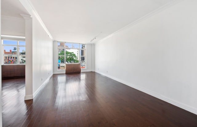 88 Washington Place - 88 West Washington Place, New York City, NY 10011