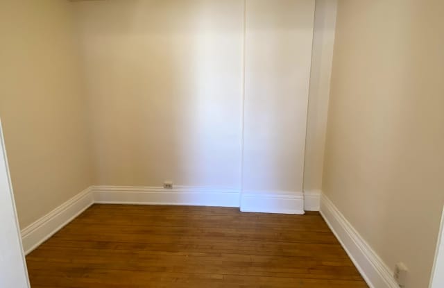 690 Virginia Street Gallery 3