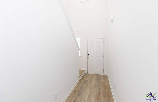 218 Hickory Ridge Trail Gallery 4