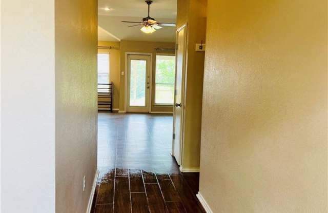 8210 Sunset Trail Gallery 2
