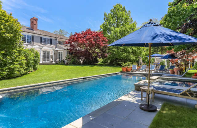 87 Beach Road - 87 Beach Rd, Barnstable County, MA 02653
