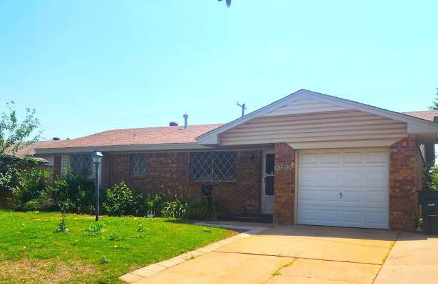 3 Bed 1 Bath 1 Car Garage in the Leonhardts Oak Ridge Addition in Del City - 3212 Dentwood Terrace, Del City, OK 73115