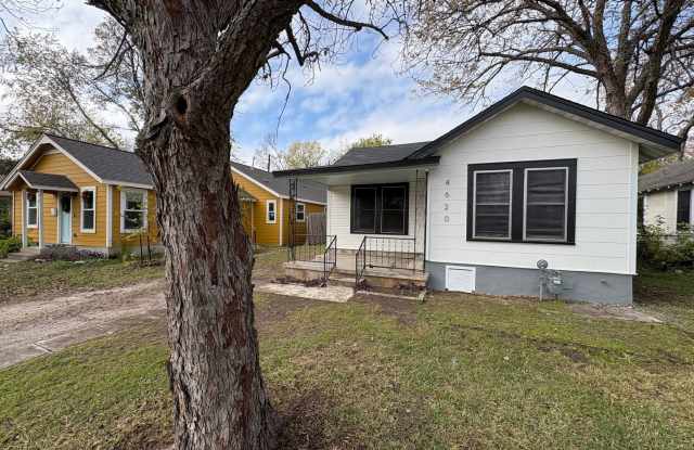 Recently updated 1930's Bungalow in Hyde Park! - 4620 Bennett Avenue, Austin, TX 78751
