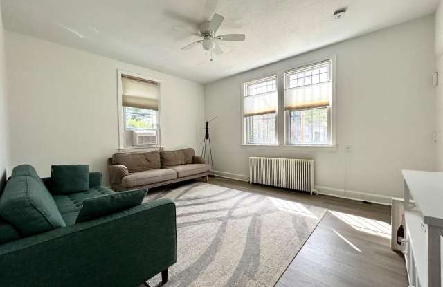 446 MELLON Street SE Gallery 3
