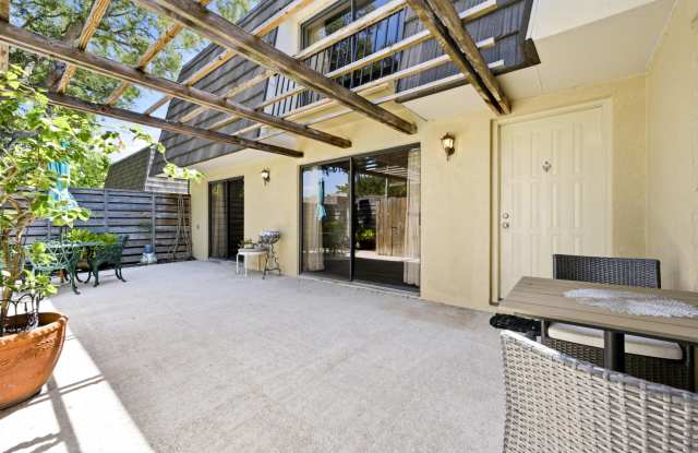 605 6TH Terrace Gallery 3