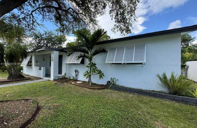 9951 Dominican Dr - 9951 Dominican Drive, Cutler Bay, FL 33189
