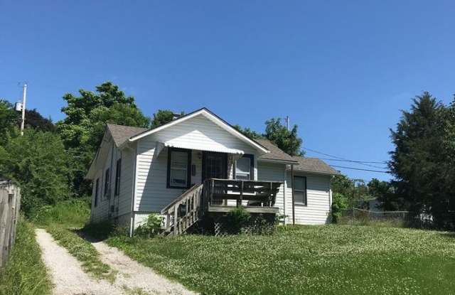2225 South Home Avenue - 2225 South Home Avenue, Independence, MO 64052