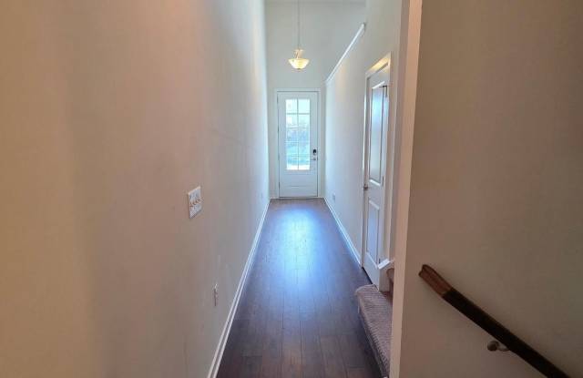 1802 BOULDER Drive Gallery 3