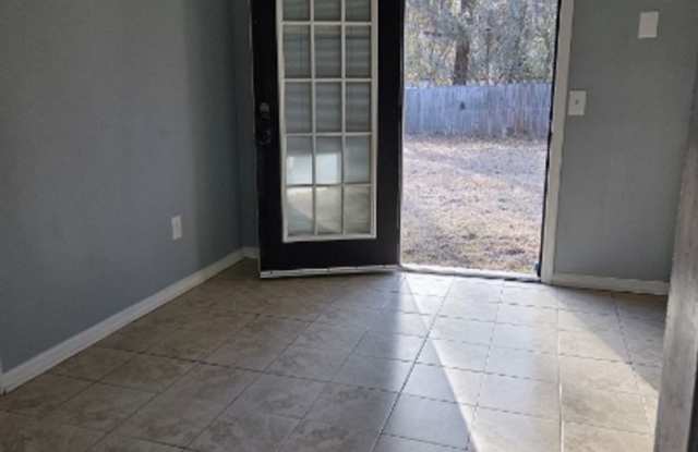 3 Bedroom 1 Bath Gallery 1
