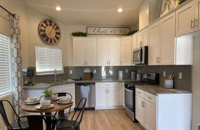4304 Sun Orchard Gallery 4