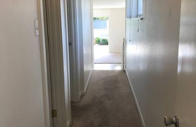 1327 La Palma Street Unit C Gallery 4