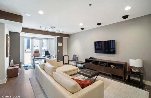 178 North Harbor Dr. Gallery 2