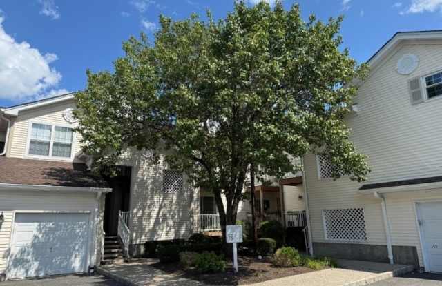 140 Potomac Dr Gallery 1