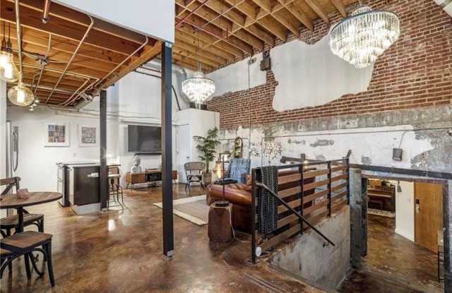650 Glen Iris Drive NE Gallery 2