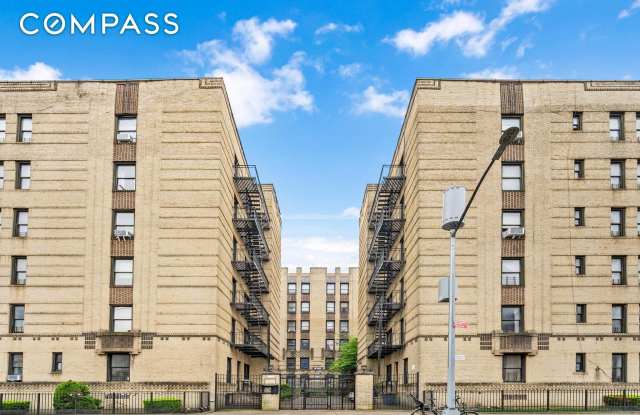 500 Saint Johns Place photos photos