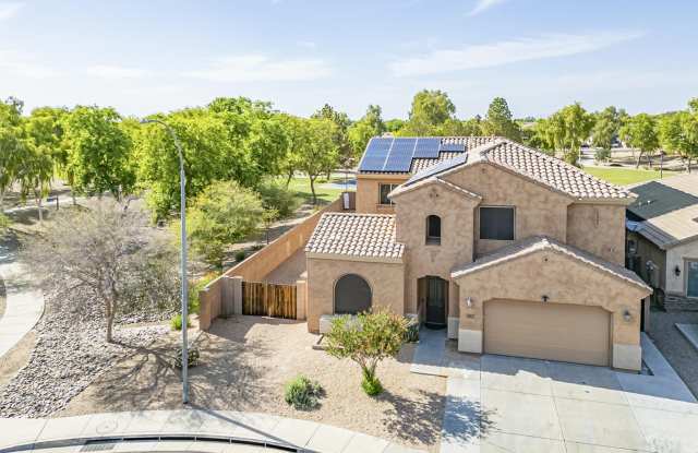 6922 S BLACK HILLS Way Gallery 1