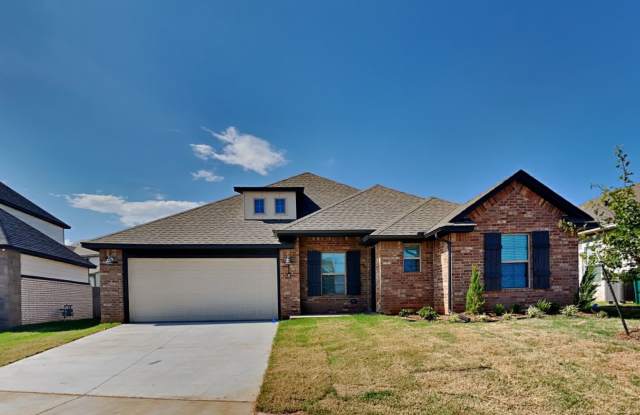 4 Bedroom 2 Bath in Edmond. Gallery 1