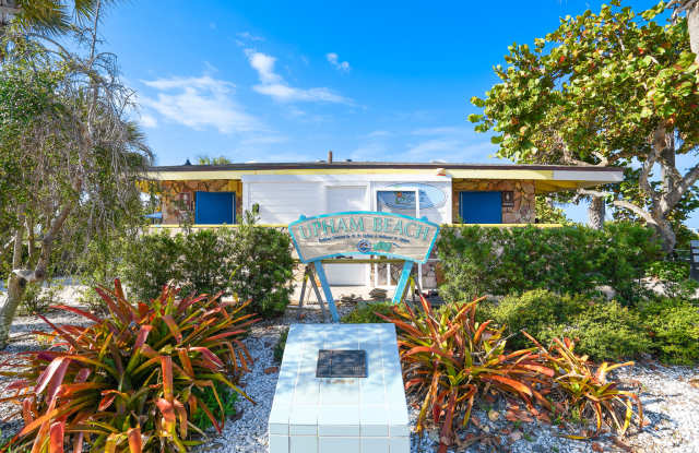 6651 Sunset Way Gallery 2