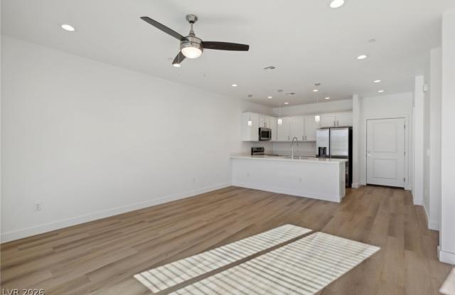 10547 Prospering Valley Way Gallery 3