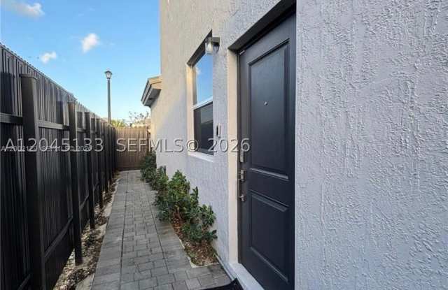 16144 SW 148th Pl photos photos