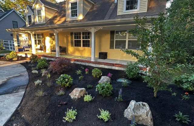 2094 FIELDCREST Gallery 2