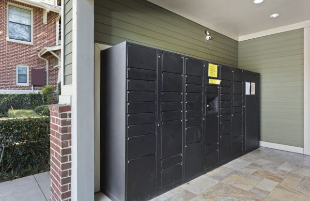 The Berkeley Luxury Apartment Homes Gallery 4