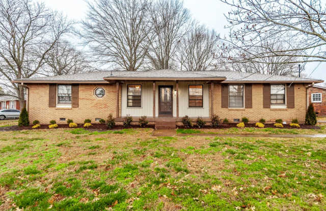 Recently Renovated Three Bedroom Home in Hendersonville - 122 Anchor Drive, Hendersonville, TN 37075