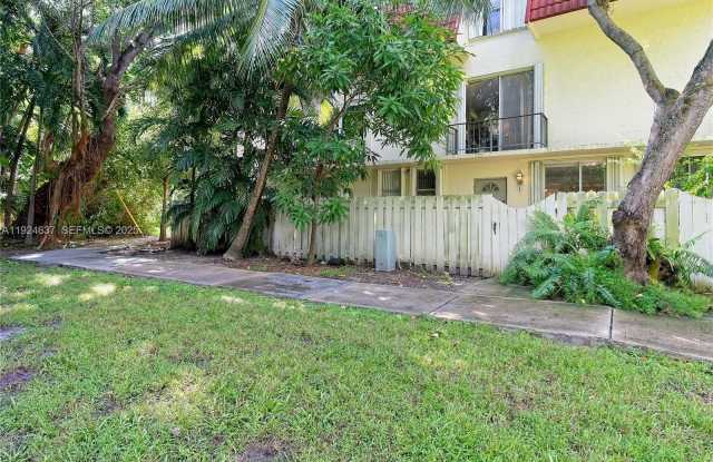 1655 NE 115th St photos photos