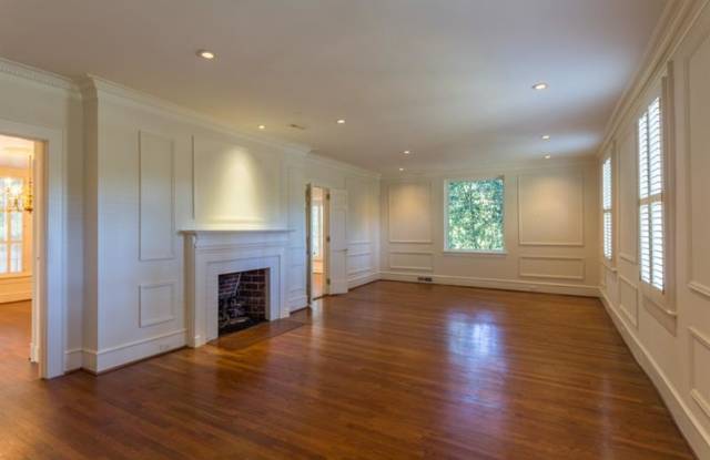 100 W Brookhaven Drive NE Gallery 3
