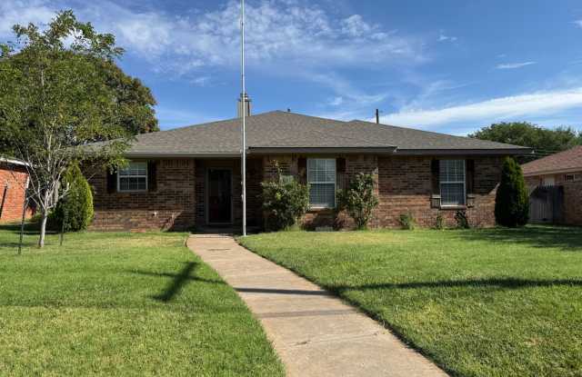 Located in CISD 3/2/2/2 Beautiful Home! photos photos