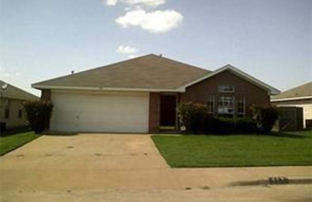 413 Canary Lane - 413 Canary Lane, DeSoto, TX 75115