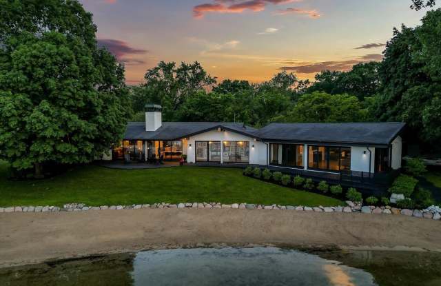 2140 S Shore Drive photos photos
